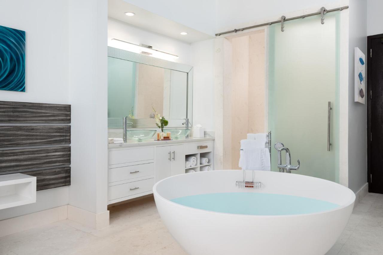 Zenza Boutique Hotel Turtle Cove Екстериор снимка