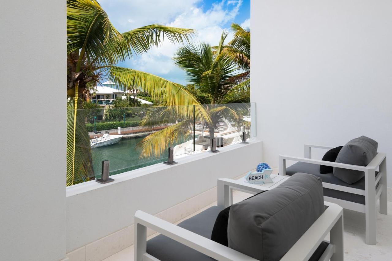 Zenza Boutique Hotel Turtle Cove Екстериор снимка